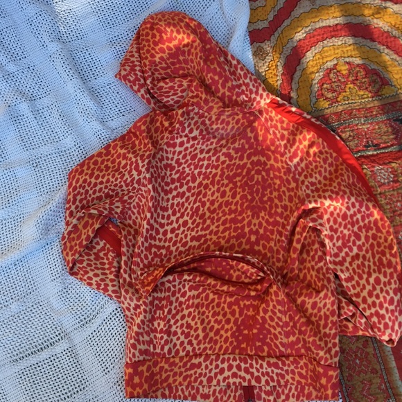Super fun red-orange cheetah track jacket - Picture 3 of 6